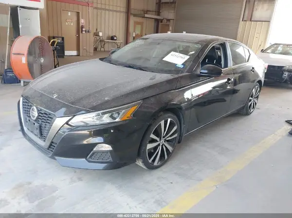 1N4BL4CV2KN320527 2019 NISSAN ALTIMA - Image 2