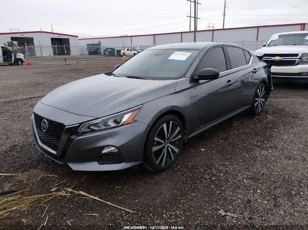 1N4BL4CV2LC120745 2020 NISSAN ALTIMA - Image 2