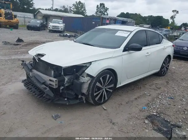 1N4BL4CV2LC142714 2020 NISSAN ALTIMA - Image 2