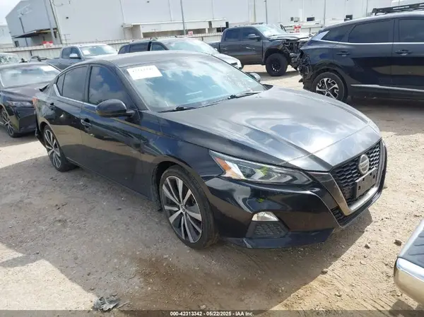 1N4BL4CV2LC160954 2020 NISSAN ALTIMA - Image 1