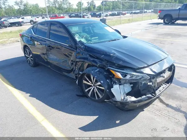 1N4BL4CV2LC172411 2020 NISSAN ALTIMA - Image 1