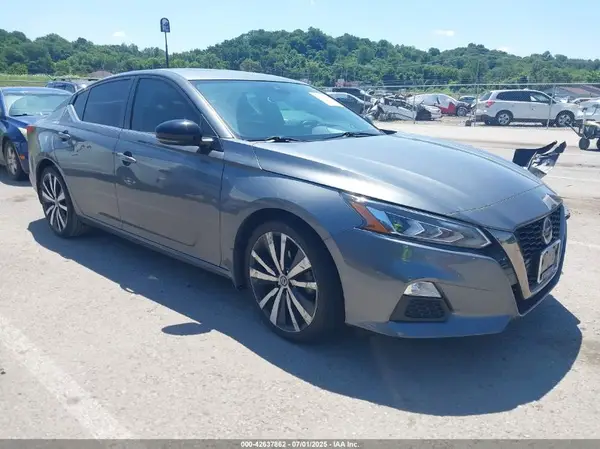 1N4BL4CV2LC175907 2020 NISSAN ALTIMA - Image 1