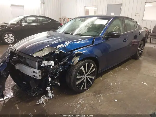 1N4BL4CV2LC186146 2020 NISSAN ALTIMA - Image 2