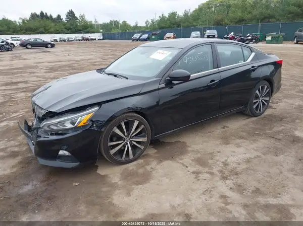 1N4BL4CV2LC218237 2020 NISSAN ALTIMA - Image 2