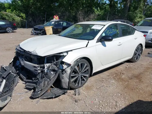 1N4BL4CV2LC224281 2020 NISSAN ALTIMA - Image 2