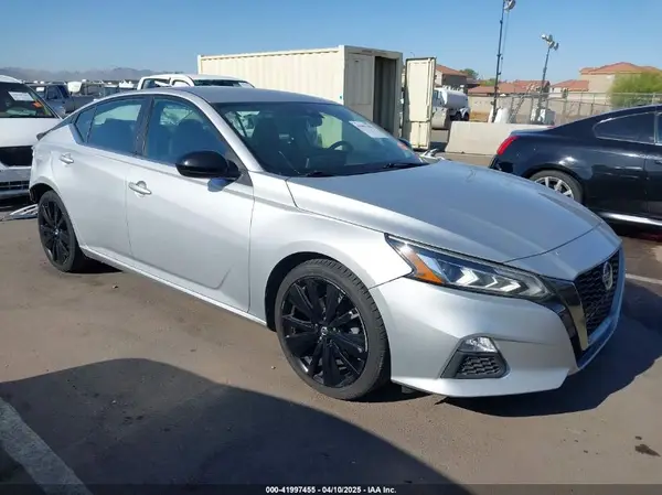 1N4BL4CV2LC233031 2020 NISSAN ALTIMA - Image 1