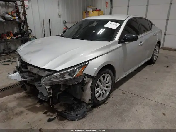 1N4BL4CV2LC237712 2020 NISSAN ALTIMA - Image 2