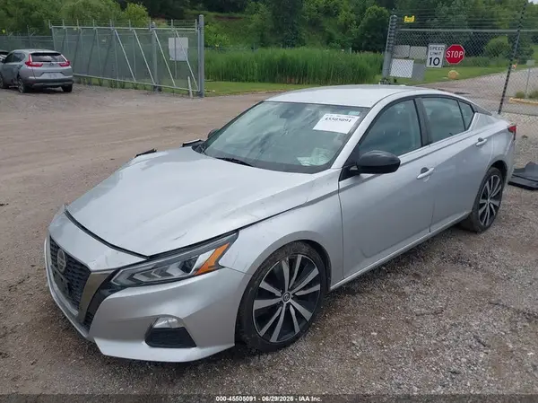 1N4BL4CV2LC242618 2020 NISSAN ALTIMA - Image 2