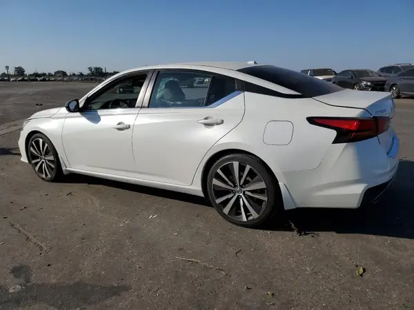 1N4BL4CV2LC267132 2020 NISSAN ALTIMA - Image 2