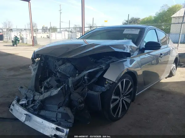 1N4BL4CV2LC284531 2020 NISSAN ALTIMA - Image 2