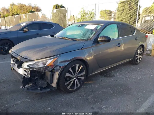 1N4BL4CV2LN303874 2020 NISSAN ALTIMA - Image 2