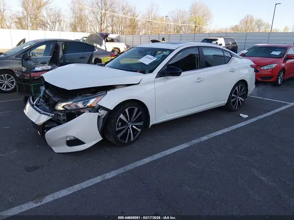 1N4BL4CV2LN305494 2020 NISSAN ALTIMA - Image 2