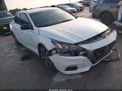 1N4BL4CV2LN318570 2020 NISSAN ALTIMA