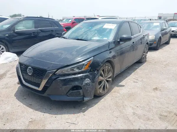 1N4BL4CV2MN317680 2021 NISSAN ALTIMA - Image 2