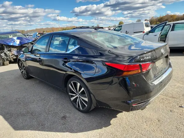 1N4BL4CV2MN343969 2021 NISSAN ALTIMA - Image 2