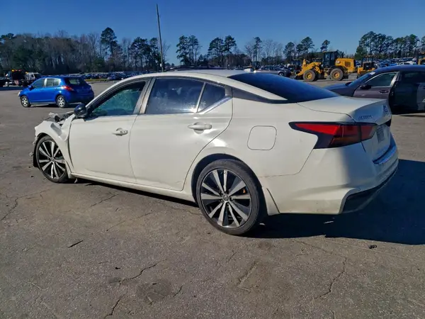 1N4BL4CV2MN351408 2021 NISSAN ALTIMA - Image 2