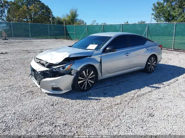 1N4BL4CV2MN372341 2021 NISSAN ALTIMA - Image 2