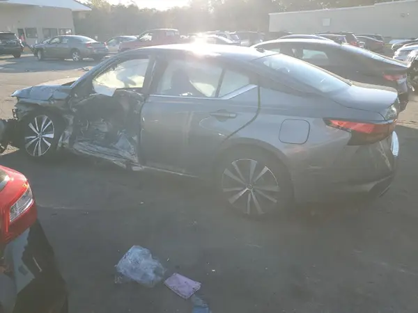 1N4BL4CV2MN372825 2021 NISSAN ALTIMA - Image 2
