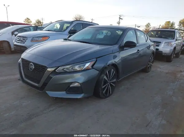 1N4BL4CV2MN381475 2021 NISSAN ALTIMA - Image 2