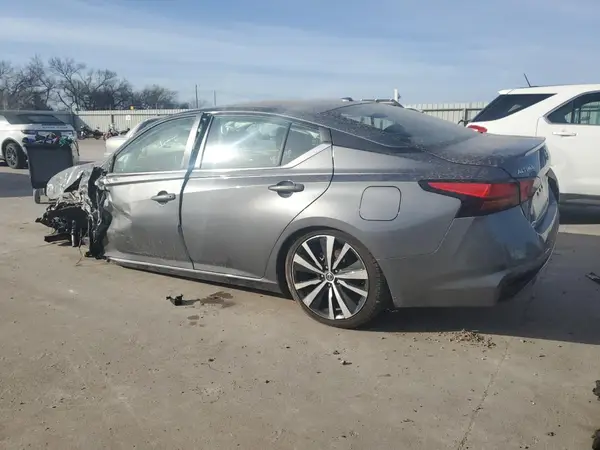 1N4BL4CV2MN388426 2021 NISSAN ALTIMA - Image 2