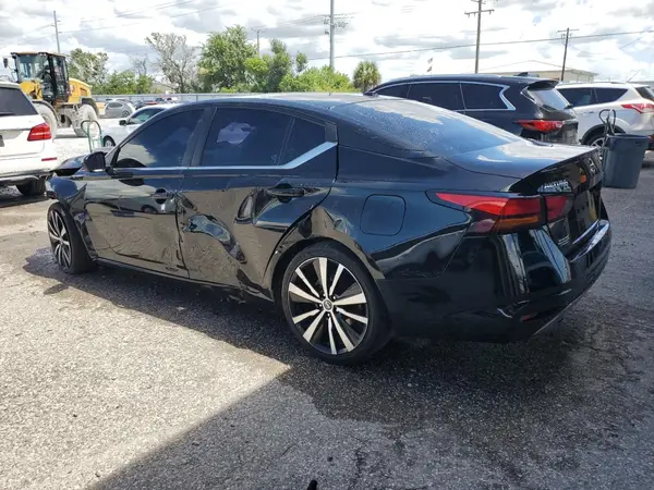 1N4BL4CV2MN390404 2021 NISSAN ALTIMA - Image 2