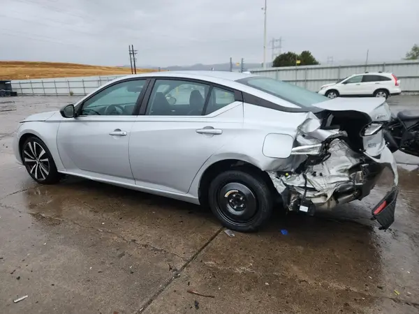 1N4BL4CV2MN391827 2021 NISSAN ALTIMA - Image 2