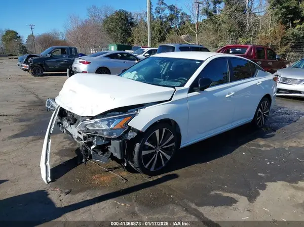 1N4BL4CV2MN402759 2021 NISSAN ALTIMA - Image 2