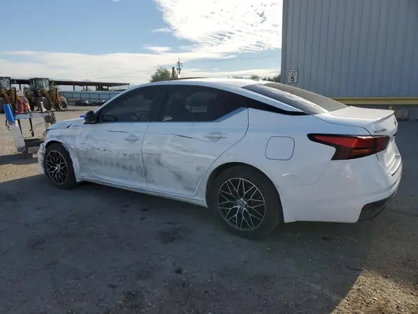 1N4BL4CV2MN405080 2021 NISSAN ALTIMA - Image 2
