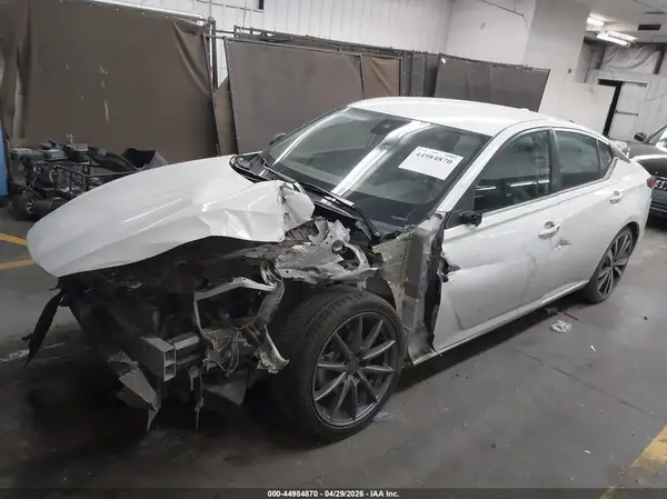 1N4BL4CV2MN405645 2021 NISSAN ALTIMA - Image 2