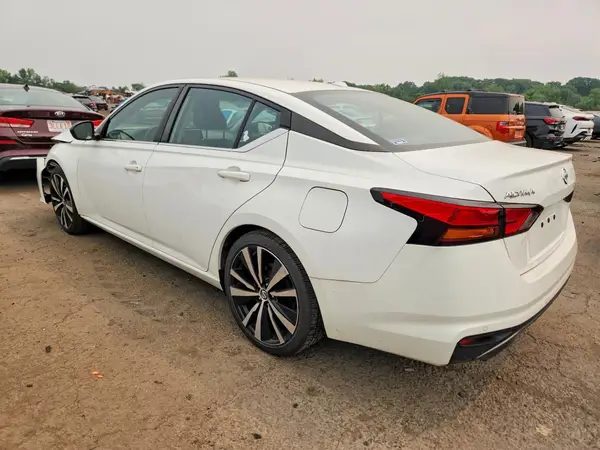 1N4BL4CV2MN406486 2021 NISSAN ALTIMA - Image 2