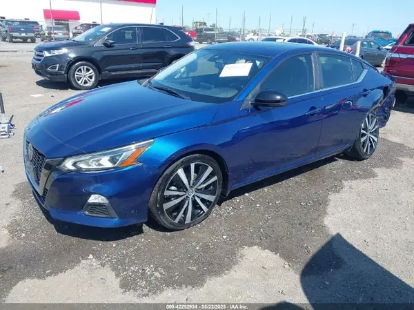 1N4BL4CV2MN409663 2021 NISSAN ALTIMA - Image 2