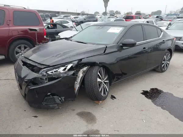 1N4BL4CV2MN411073 2021 NISSAN ALTIMA - Image 2
