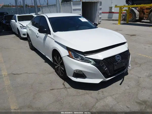 1N4BL4CV2MN418184 2021 NISSAN ALTIMA - Image 1