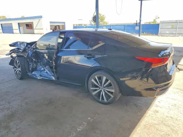 1N4BL4CV2NN300024 2022 NISSAN ALTIMA - Image 2