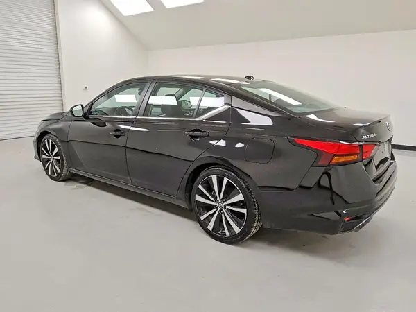 1N4BL4CV2NN306485 2022 NISSAN ALTIMA - Image 2