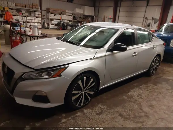 1N4BL4CV2NN310519 2022 NISSAN ALTIMA - Image 2