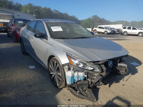 1N4BL4CV2NN318085 2022 NISSAN ALTIMA - Image 1