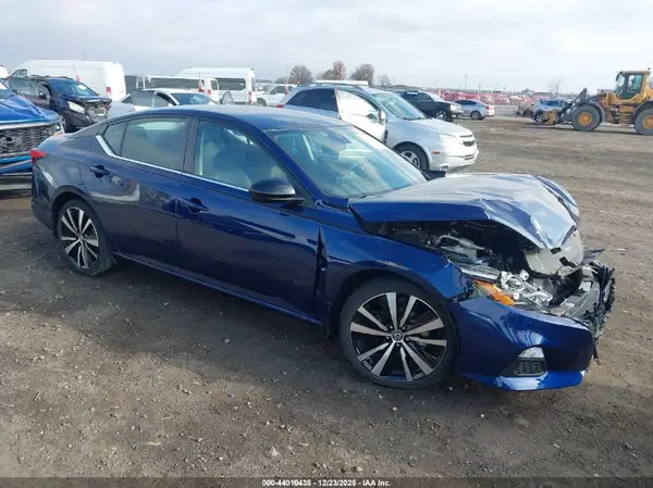 1N4BL4CV2NN364239 2022 NISSAN ALTIMA - Image 1