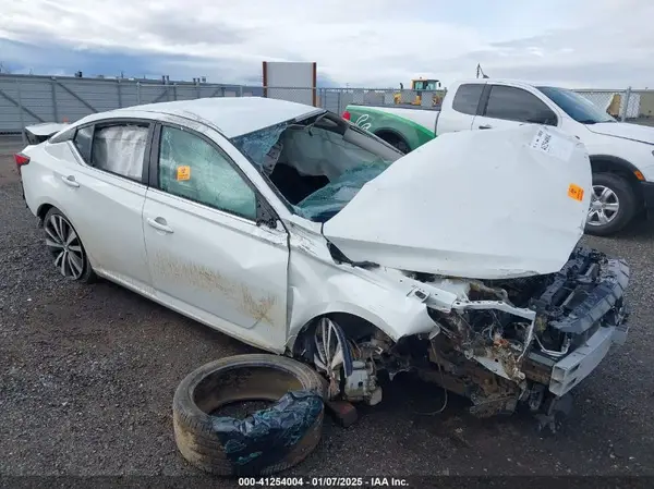 1N4BL4CV2NN365181 2022 NISSAN ALTIMA - Image 1