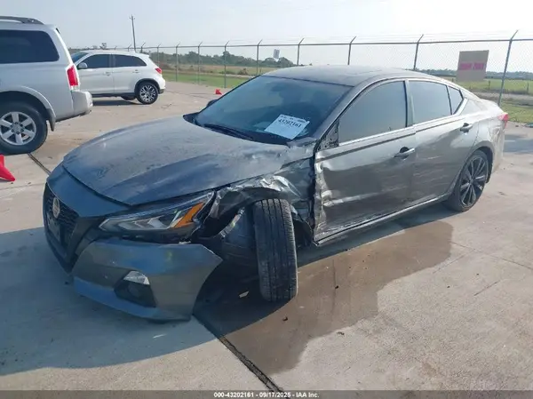 1N4BL4CV2NN369456 2022 NISSAN ALTIMA - Image 2