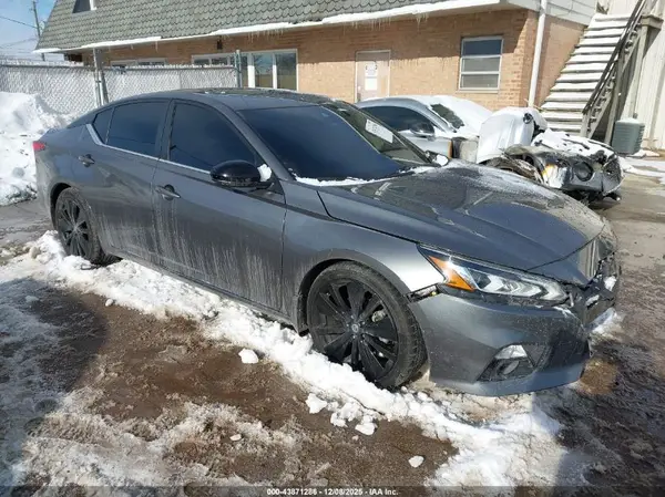 1N4BL4CV2NN379453 2022 NISSAN ALTIMA - Image 1