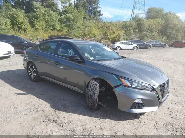 1N4BL4CV2NN385575 2022 NISSAN ALTIMA - Image 1
