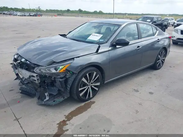 1N4BL4CV2NN389870 2022 NISSAN ALTIMA - Image 2