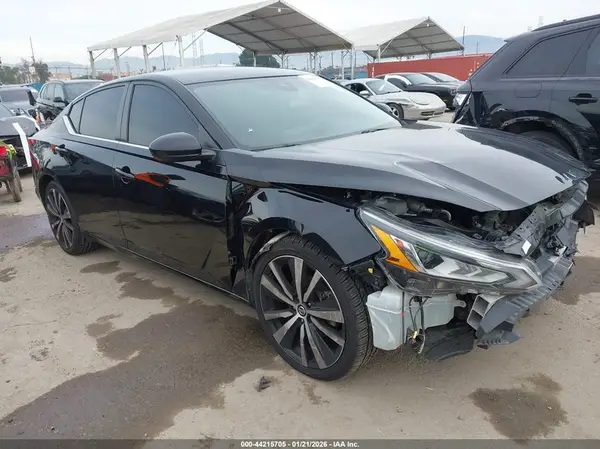 1N4BL4CV2NN401015 2022 NISSAN ALTIMA - Image 1