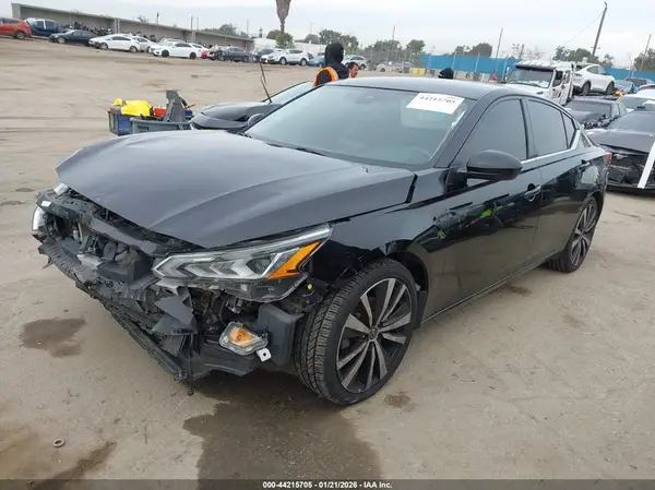 1N4BL4CV2NN401015 2022 NISSAN ALTIMA - Image 2