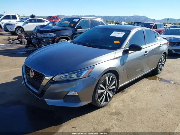 1N4BL4CV2NN413651 2022 NISSAN ALTIMA - Image 2