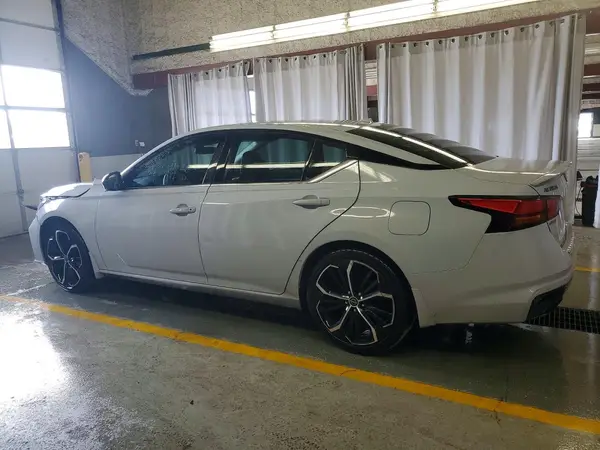 1N4BL4CV2PN333544 2023 NISSAN ALTIMA - Image 2