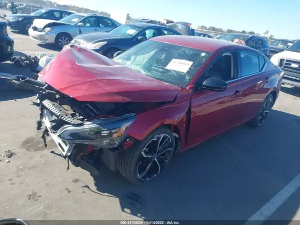1N4BL4CV2PN367581 2023 NISSAN ALTIMA - Image 2