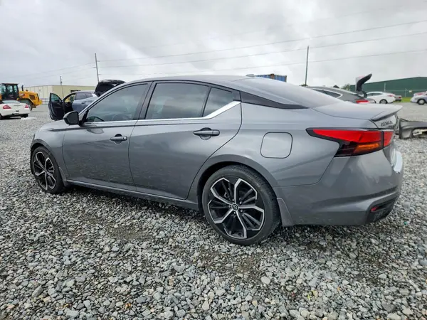 1N4BL4CV2PN374725 2023 NISSAN ALTIMA - Image 2