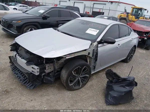 1N4BL4CV2PN377429 2023 NISSAN ALTIMA - Image 2